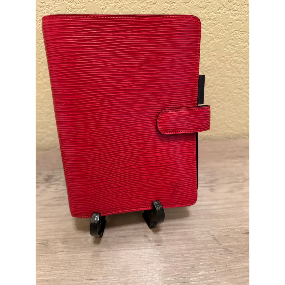 Louis Vuitton Red Epi Leather MM Agenda Planner Cover Gold Rings Authentic